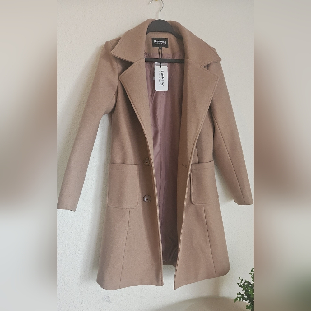Tan Bench Women's Coat